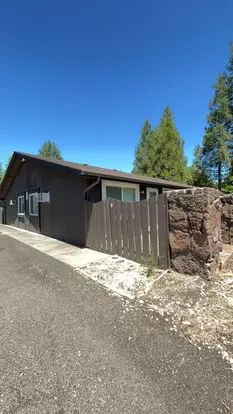 974-1t - 1165 Morrow Rd. #1-24 Apartment for rent in Medford, OR