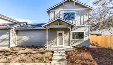 3 of 28 4249.1t 1138 Woodrow Lane 1-4 Apartment for rent in Medford, OR