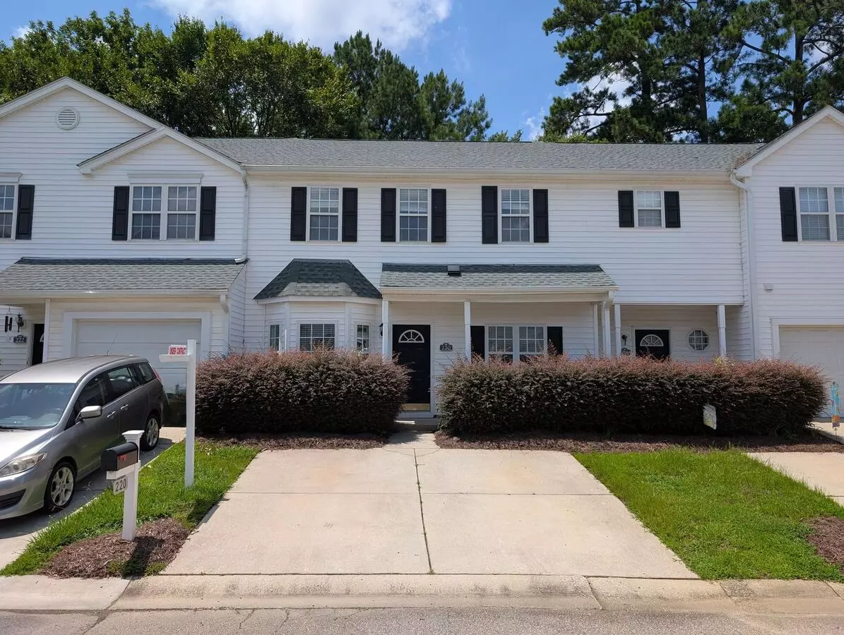 Move-in Ready Townhome With Downstairs Primary Suite In Prime Morrisville Location House for rent in Morrisville, NC