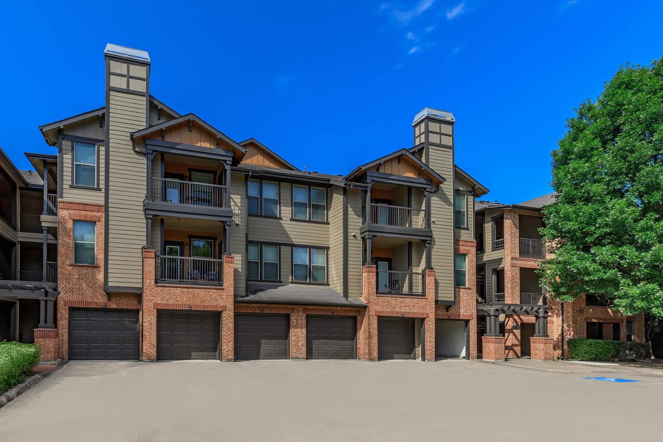 The Woods at Five Mile Creek Apartments Dallas, TX Rentable