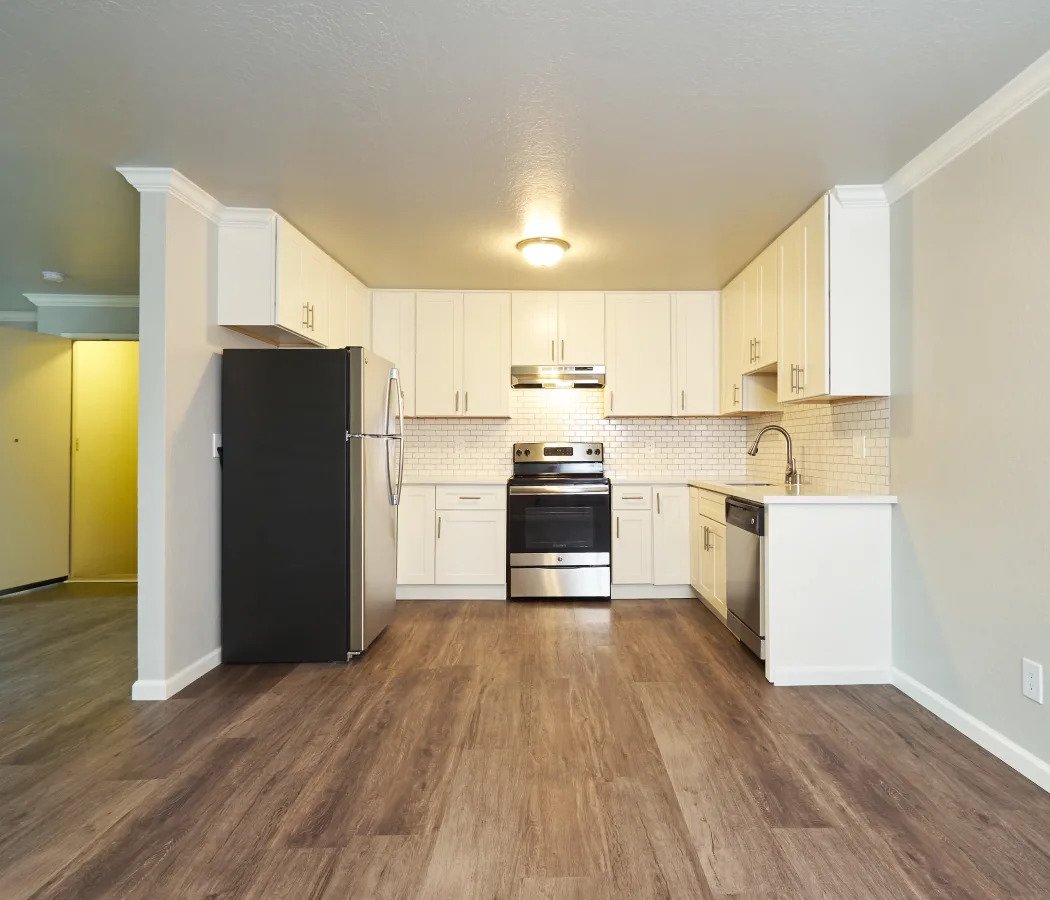 Aptos Apartments 96699681 Soquel Dr Aptos, CA Rentable
