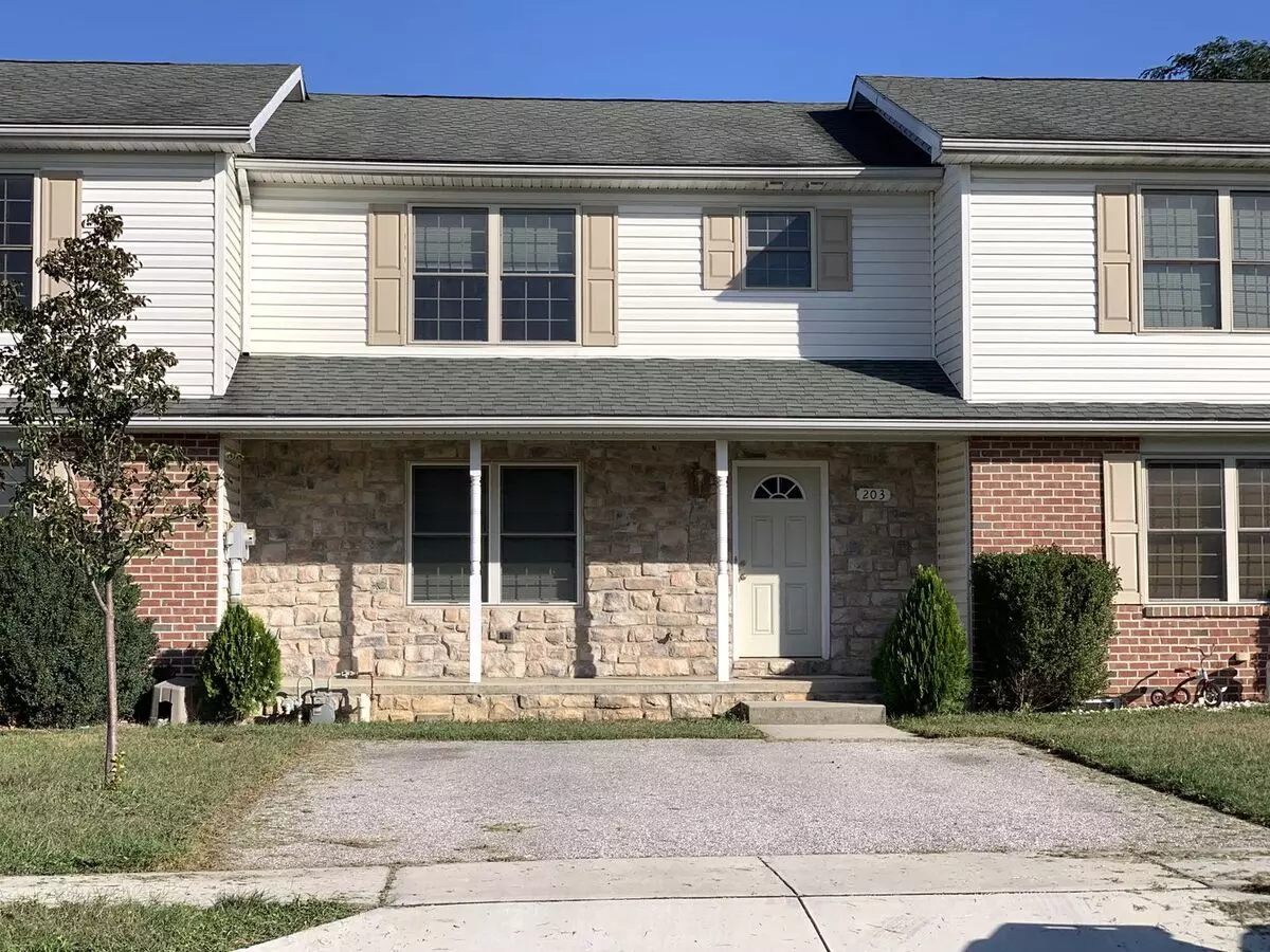 Make This Beautiful 3-bedroom Townhouse Your New Home! House for rent in Carlisle, PA