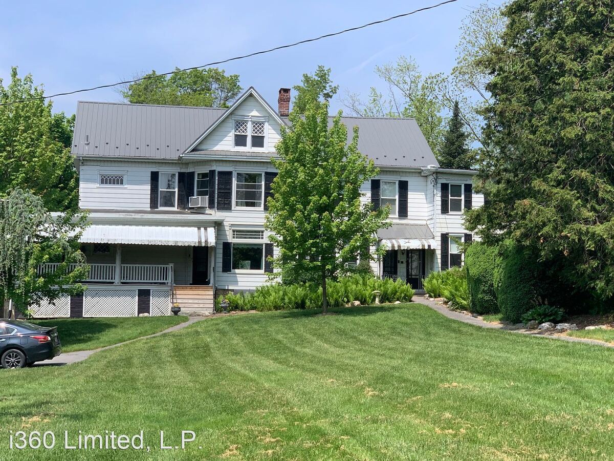 2027 Lincoln Way E Chambersburg, PA Apartment for Rent