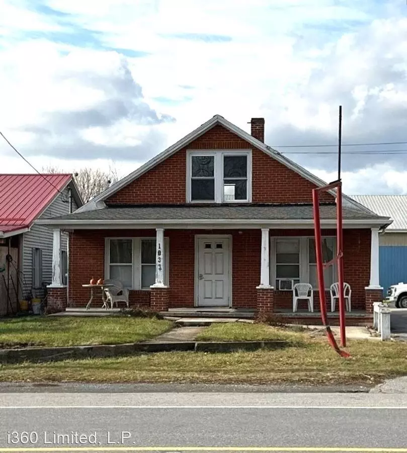 1033 S Main St Apartment for rent in Chambersburg, PA
