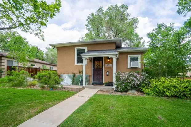 Spacious 1 Bedroom Basement Home In The Heart Of University! Apartment for rent in Denver, CO