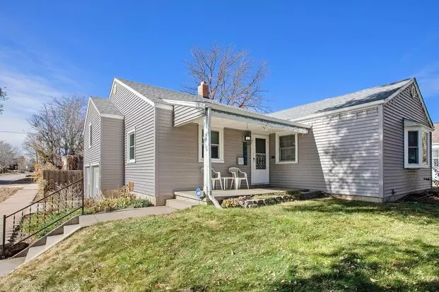 4Bed Home With Newly Renovated Basement In The Coveted University Neighborhood Apartment for rent in Denver, CO 4Bed Home With Newly Renovated Basement In The Coveted University Neighborhood Apartment for rent in Denver, CO
