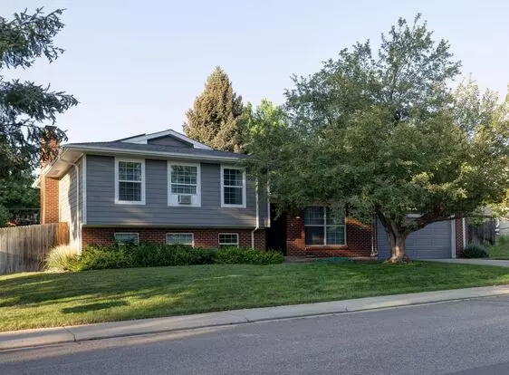 Spacious 4-bedroom Home With Private Backyard And Solar Savings – Prime Location! Apartment for rent in Centennial, CO