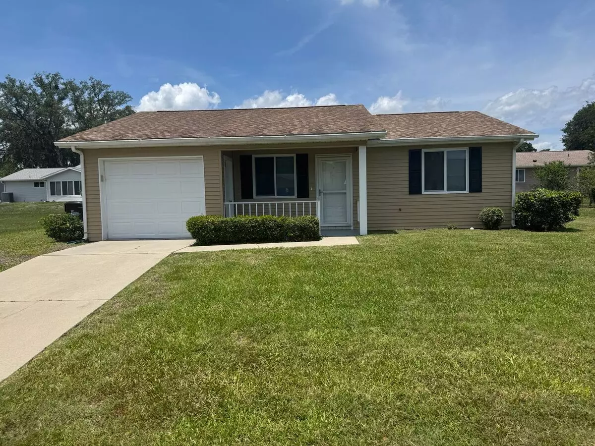Charming 2/1 Home In Oak Run 55+ Community – Utilities Included! House for rent in Ocala, FL
