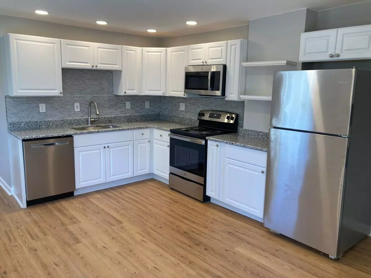 10-12 Auburn St Apartment for rent in Exeter, NH