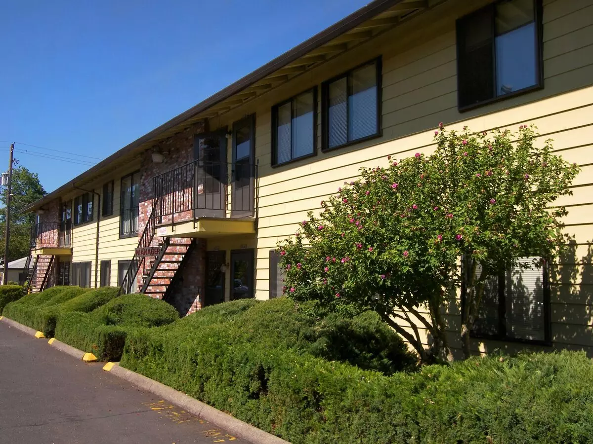 Alexandrian Apartment for rent in Portland, OR