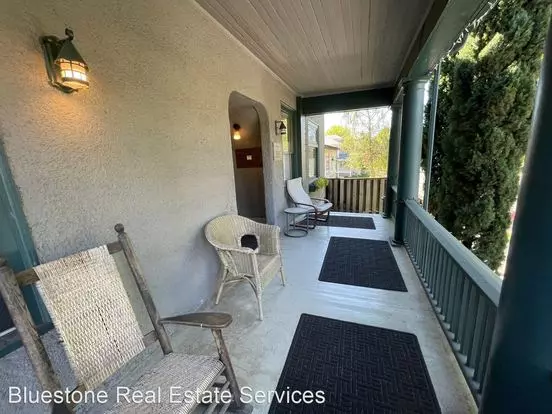Eugenia Apartment for rent in Portland, OR