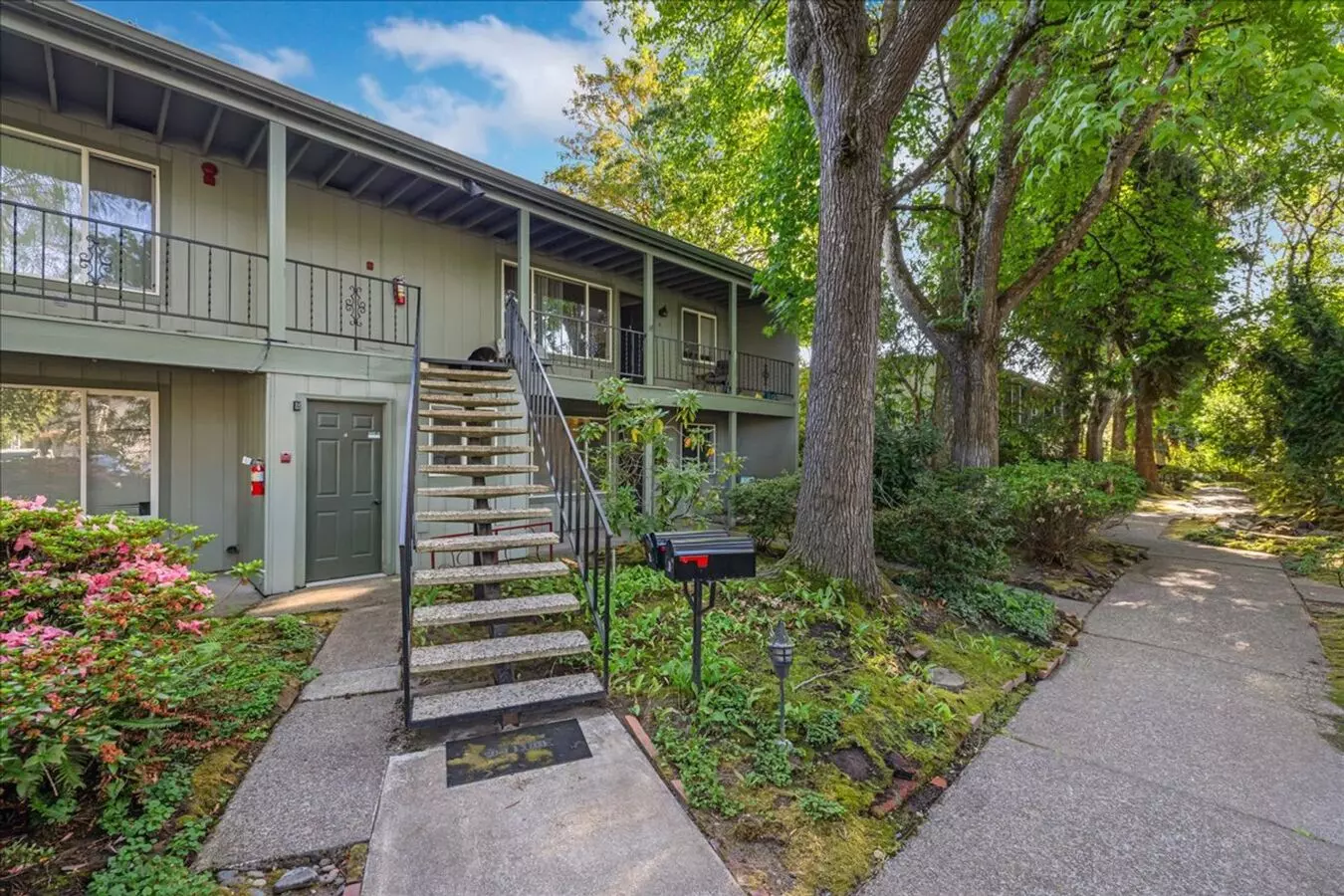 Ivanhoe Apartments Apartment for rent in Salem, OR