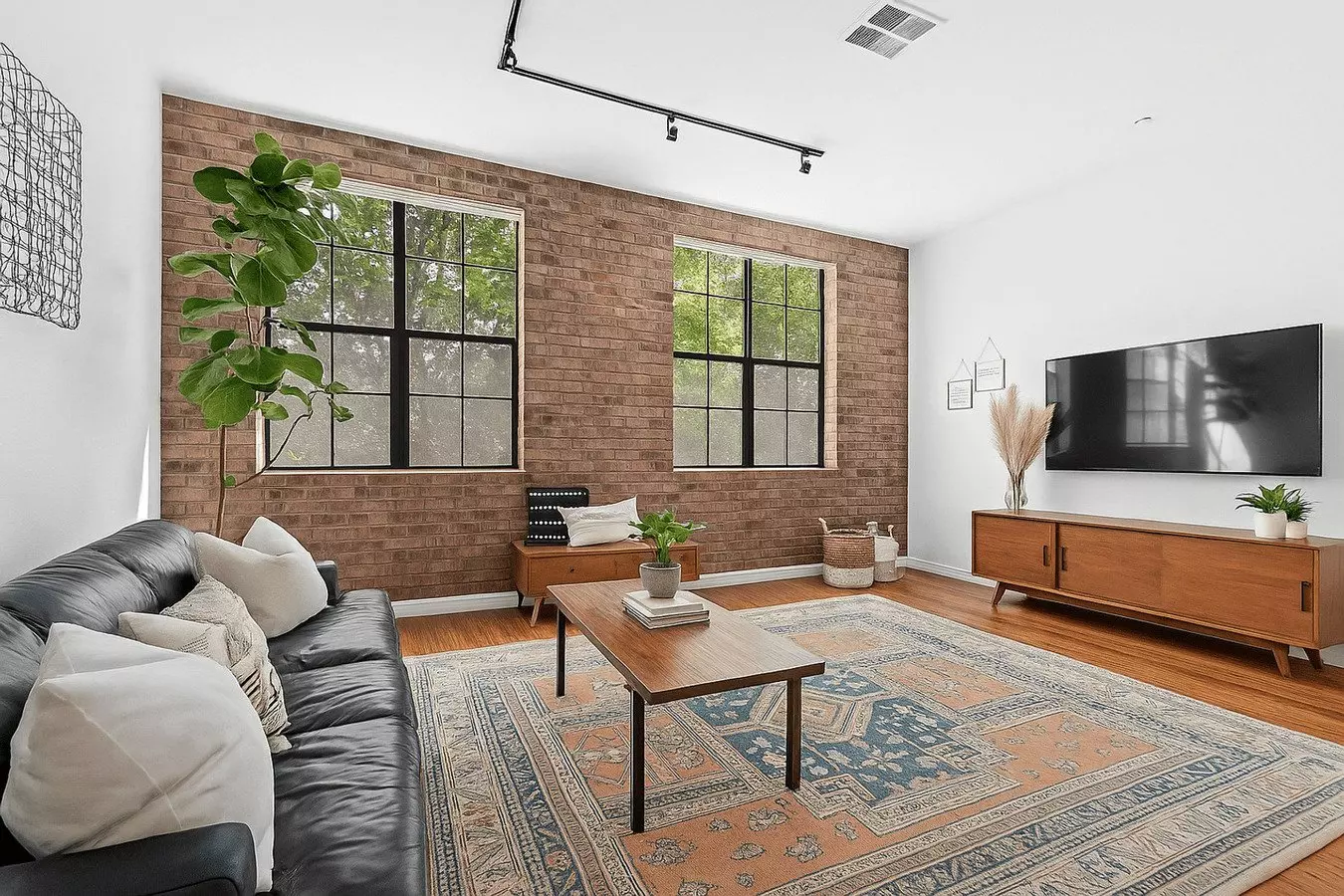 Modern Live/work Loft In Sought After Depot Walk Community Apartment for rent in Orange, CA