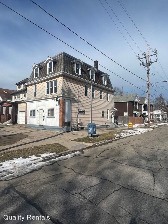 1054 E 10TH Erie, PA Apartment for Rent Rentable