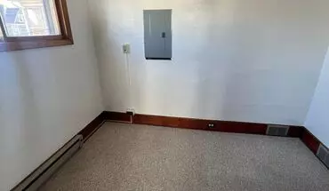 3 of 9 810 Hess Apartment for rent in Erie, PA