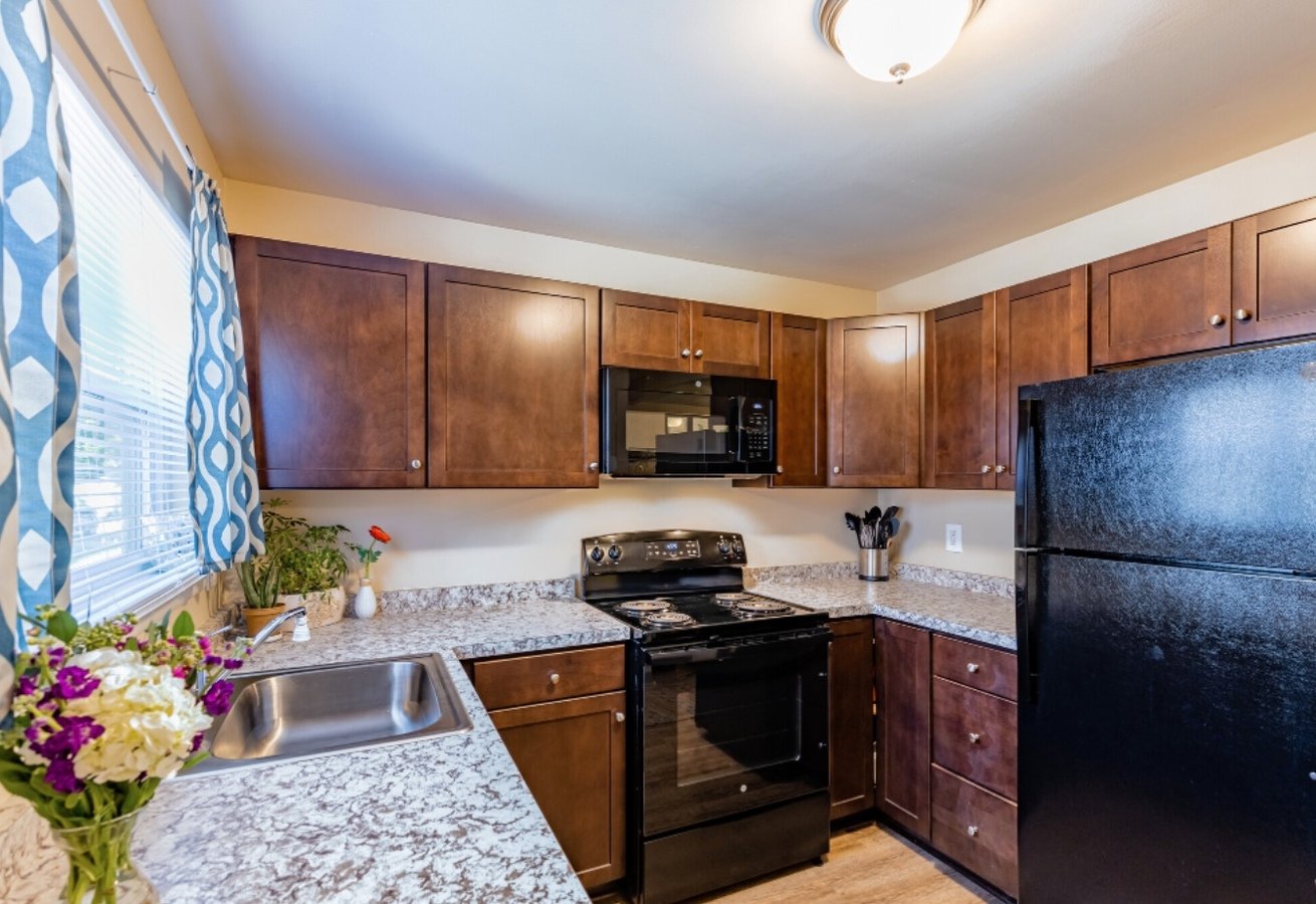 Woodland Estates Apartments East Rochester, NY Rentable