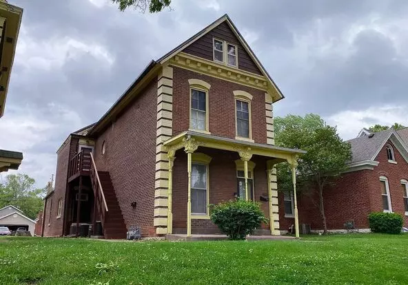 1307 Spring St Apartment for rent in Quincy, IL