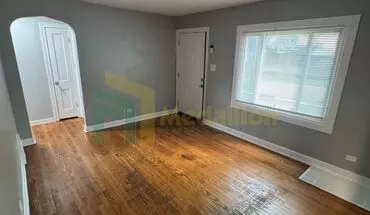 3 of 17 Stylish 4br/2ba Home With Modern Updates & Finished Basement House for rent in Chicago, IL