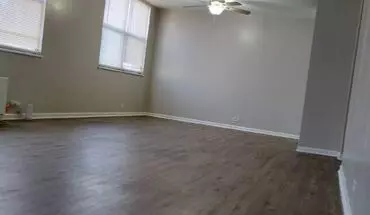 2 of 13 4300 W Frd House for rent in Chicago, IL