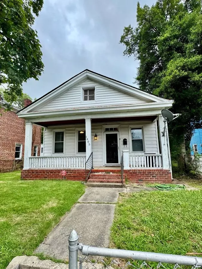 3 Bed 2 Bath House. Laundry, All Electric, Hardwoods, Central Hvac, Porch, Yard House for rent in Richmond, VA