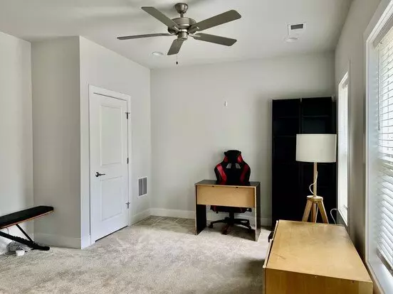 Modern 3-bedroom Townhouse For Rent - Prime Location! Apartment for rent in Silver Spring, MD