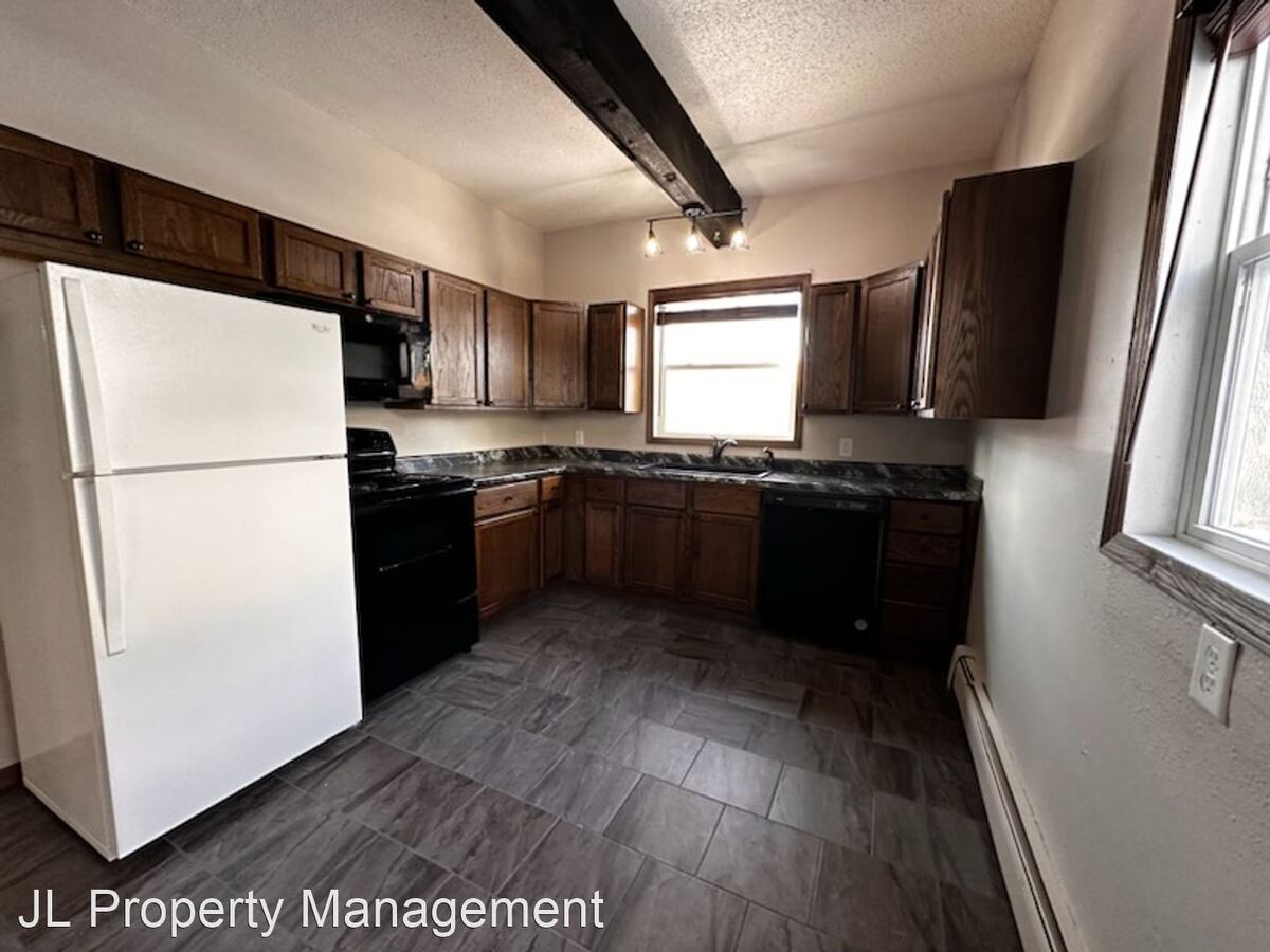 205 N Eastern Ave Hartford, SD Apartment for Rent Rentable