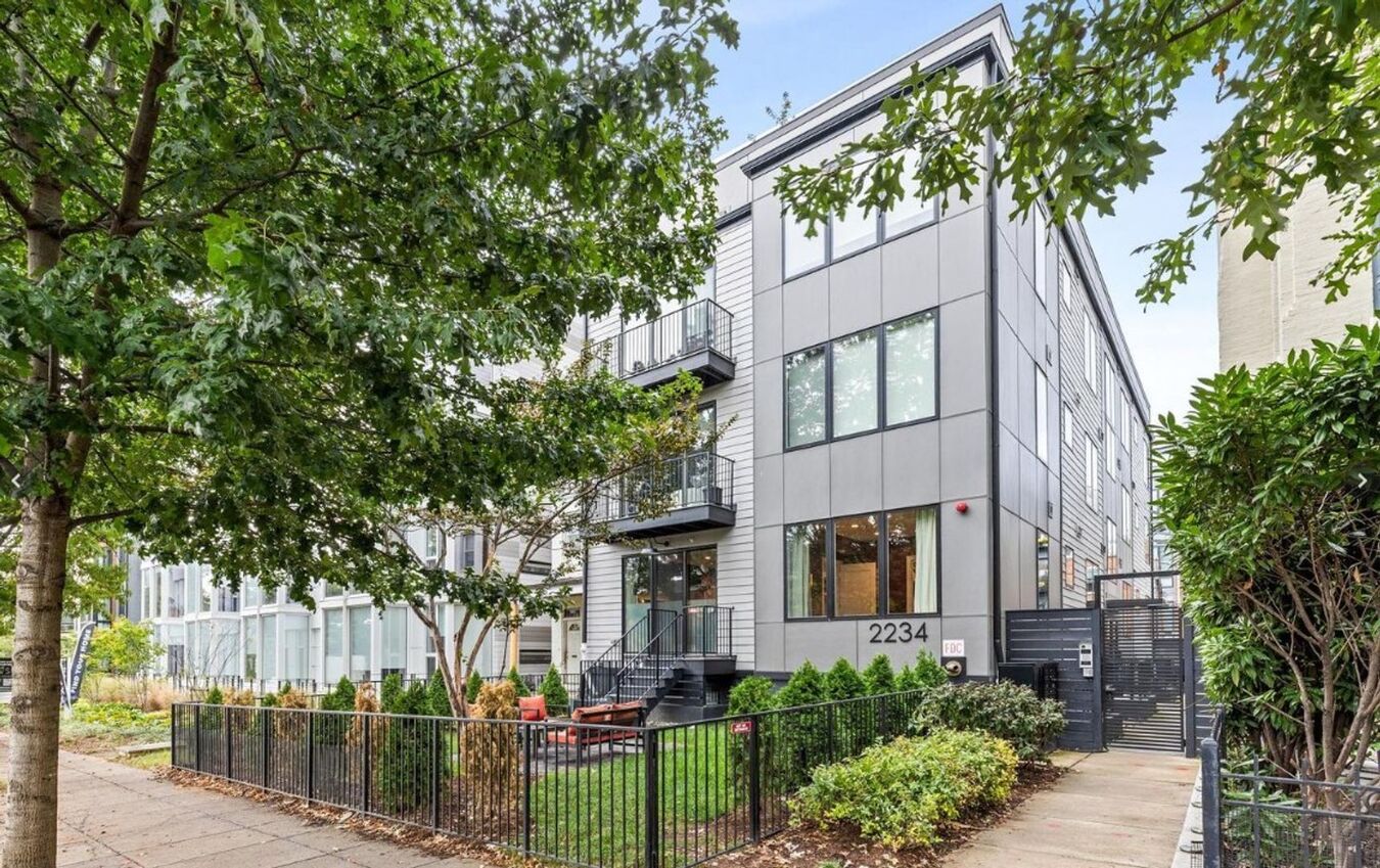 Urban Luxury In U Street Corridor Apartments Washington DC