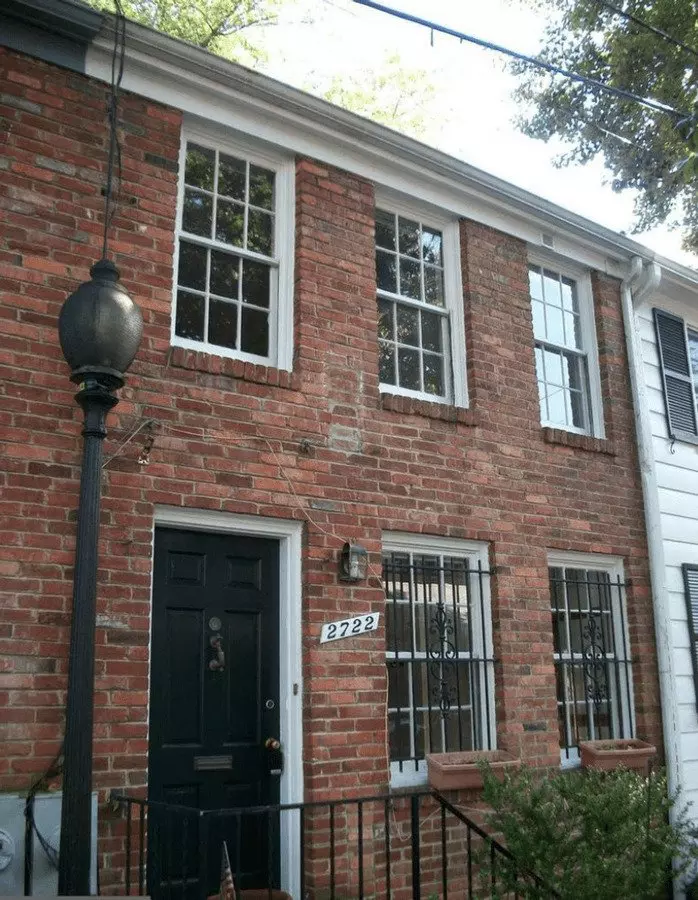 Historic 2br 1Bath Rowhome In One Of Dc's Oldest Neighborhoods House for rent in Washington, DC
