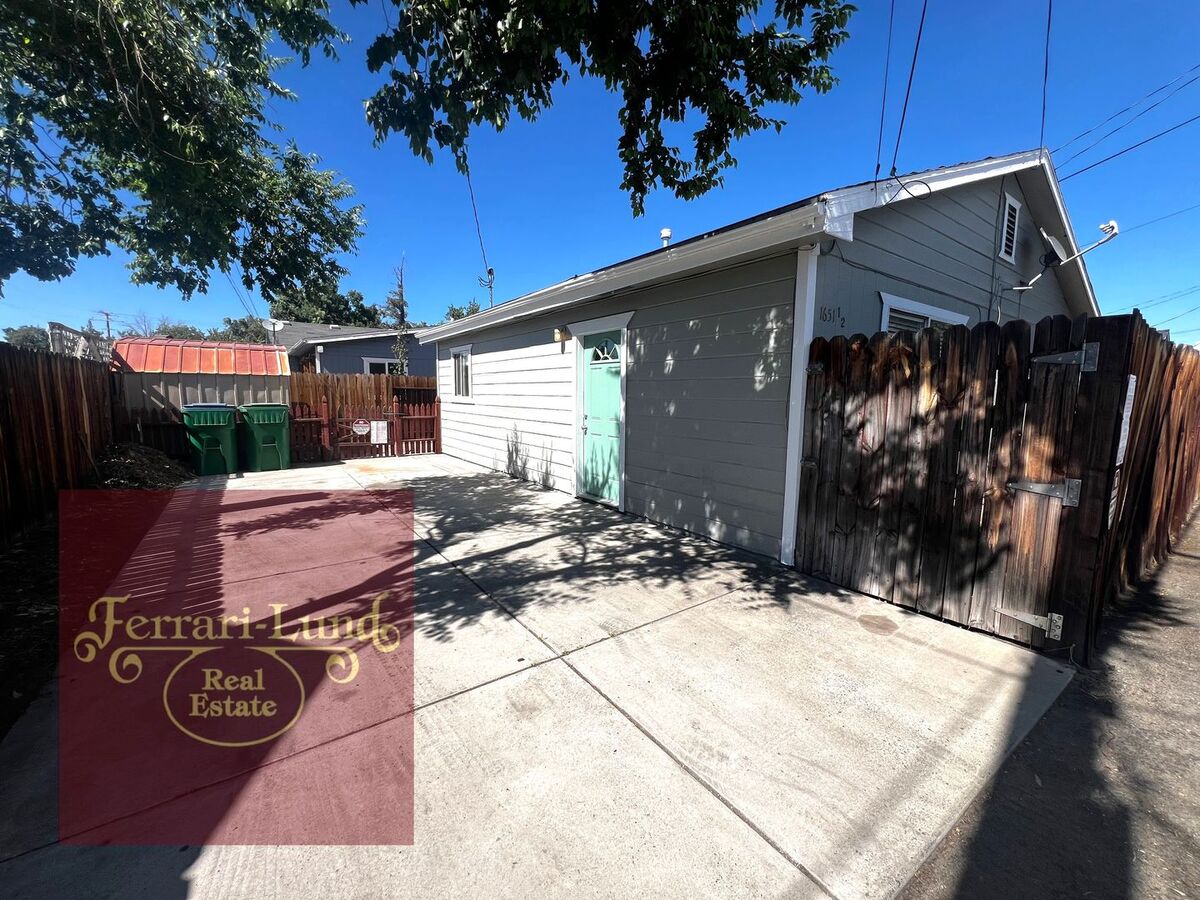 Beautifully Renovated Tiny Home In Sparks - Kay... Apartments Sparks, NV