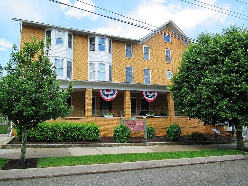 Hite House Apartments 121 W Main St Stoystown, PA