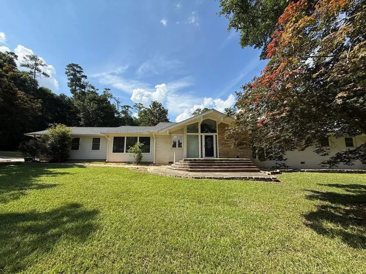 **offering Waived Application Fees** Newly Remodeled Ranch-style 4bd, 3.5ba Raleigh Home With A 2-car Garage On 3 Acres Of Land House for rent in Raleigh, NC