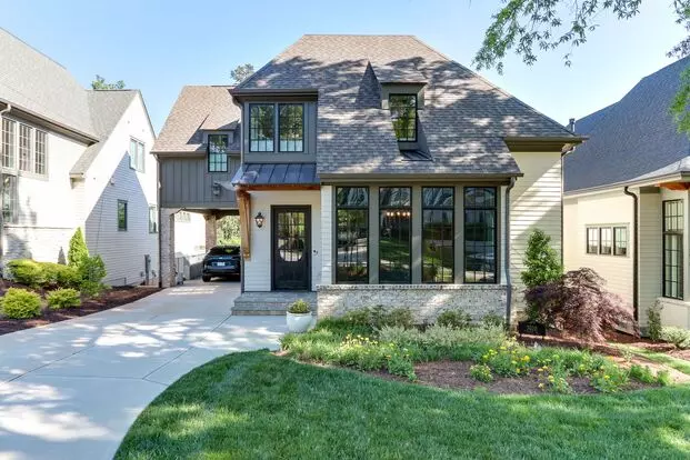 Extrordinary 4bd, 4.5ba Raleigh Home In An Exceptional Neighborhood, Near Premium Amenities Apartment for rent in Raleigh, NC Extrordinary 4bd, 4.5ba Raleigh Home In An Exceptional Neighborhood, Near Premium Amenities Apartment for rent in Raleigh, NC