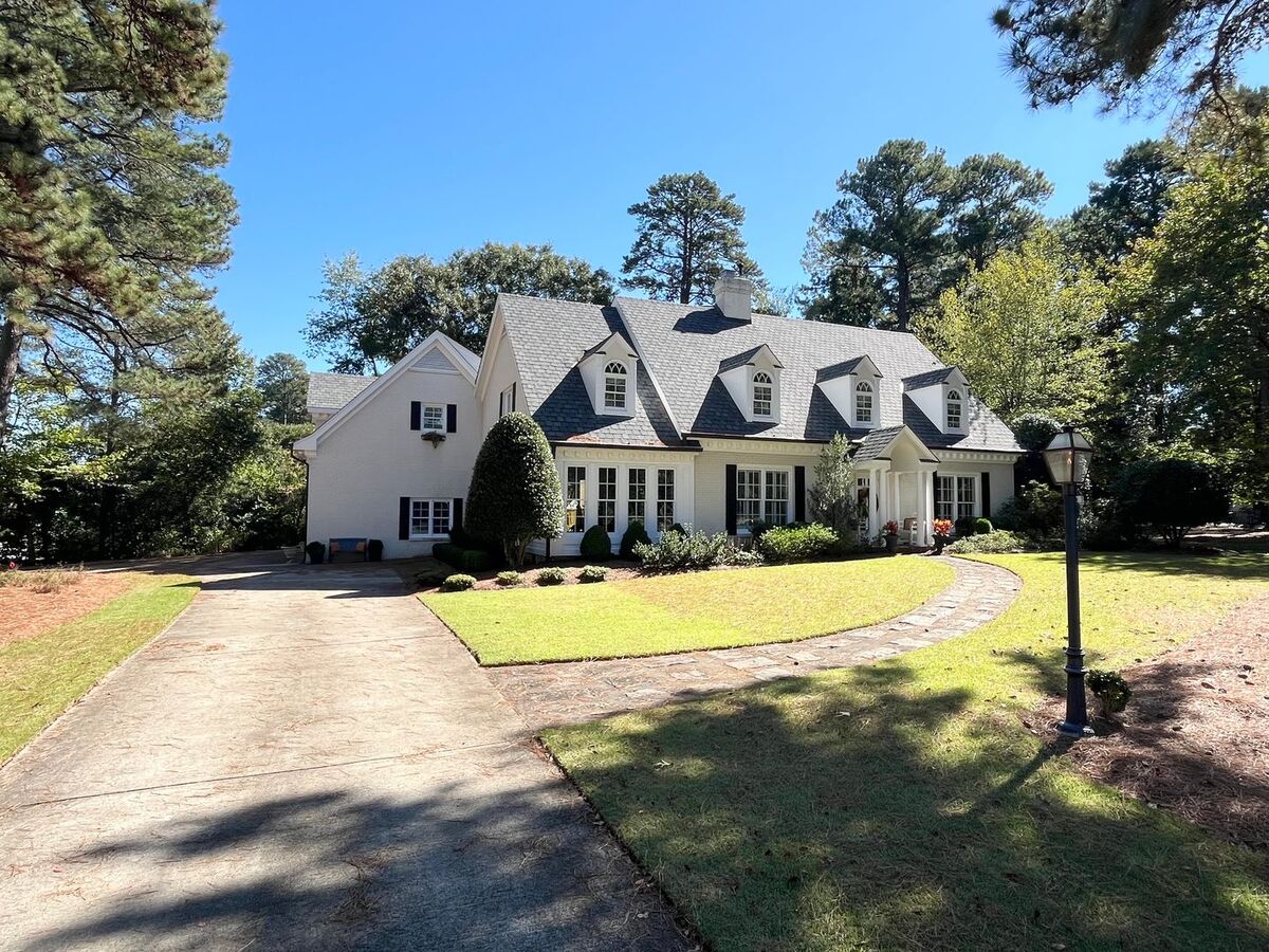 **offering Refundable Application Fees & $250... Apartments Raleigh, NC