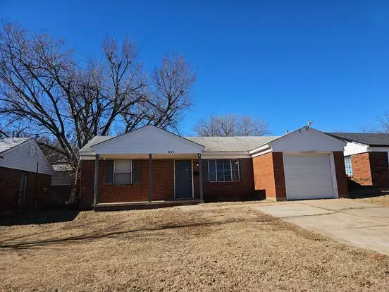 Cute 2 Bed 1 Bath In Midwest City Close To City Park Apartment for rent in Midwest City, OK