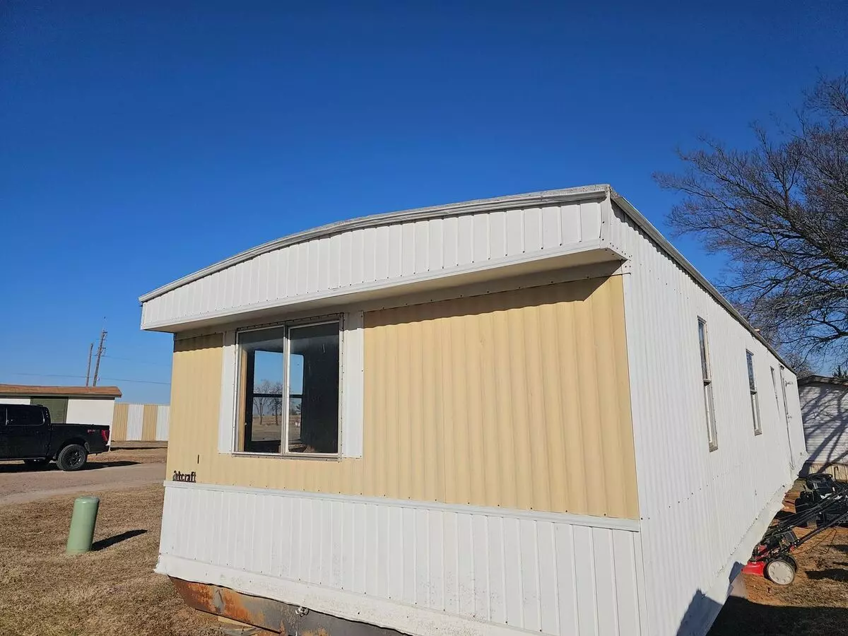 21186 SE 29TH House for rent in Harrah, OK