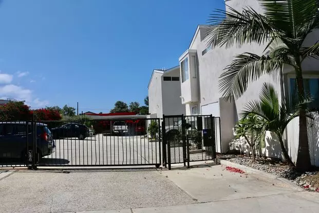 125 Hillcrest Dr Apartment for rent in Encinitas, CA