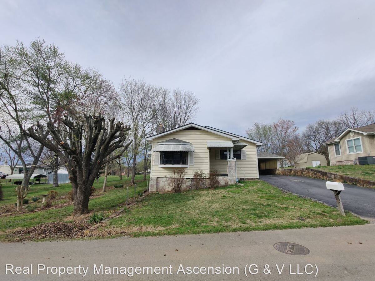 33 Vermont St Ringgold, GA House for Rent Rentable