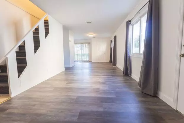 Spacious 2 Bedroom, 1 Bathroom (full House - Rental) Apartment for rent in Glen Cove, NY