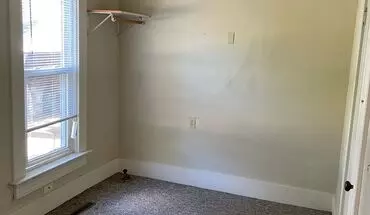 5 of 9 421 Scott Apartment for rent in Oshkosh, WI