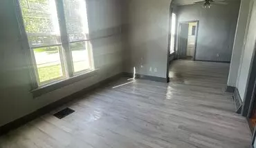5 of 18 952 Elmwood Apartment for rent in Oshkosh, WI