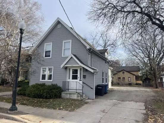 612 Jackson Apartment for rent in Oshkosh, WI