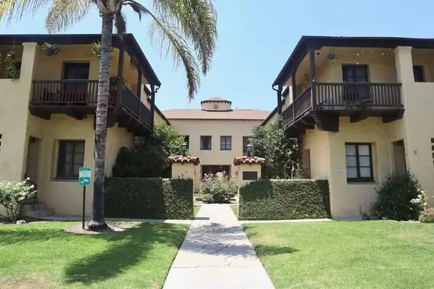 427 Adams St Apartments Apartment for rent in Glendale, CA 427 Adams St Apartments Apartment for rent in Glendale, CA