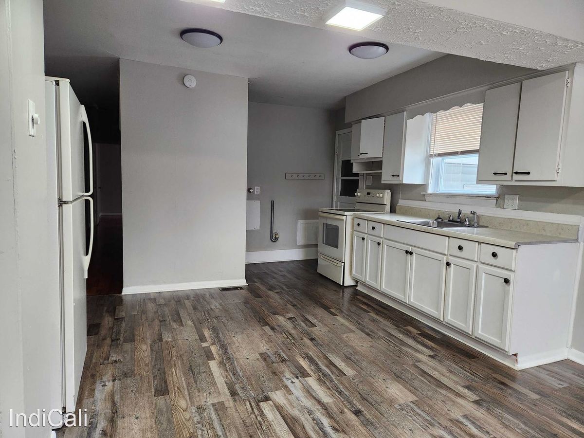 501 S Arlington Ave Indianapolis, IN Apartment for Rent