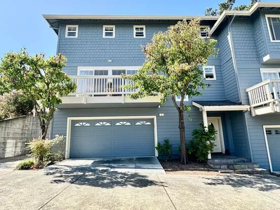 San Rafael Hillside Retreat - Open House This Saturday & Sunday (8/16 & 17) From 10 To 11am! Apartment for rent in San Rafael, CA