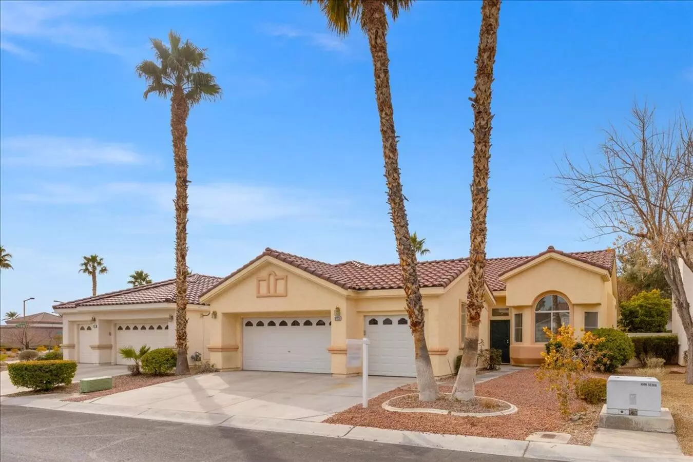 Modern Single Story 3 Bedroom Home In Summerlin With A Pool! House for rent in Las Vegas, NV