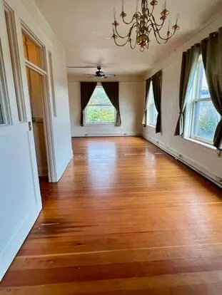 Julius Horton - Upper Apartment for rent in Seattle, WA