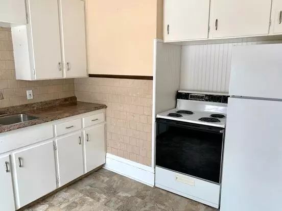 37 Pleasant St Apartment for rent in Waterville, ME