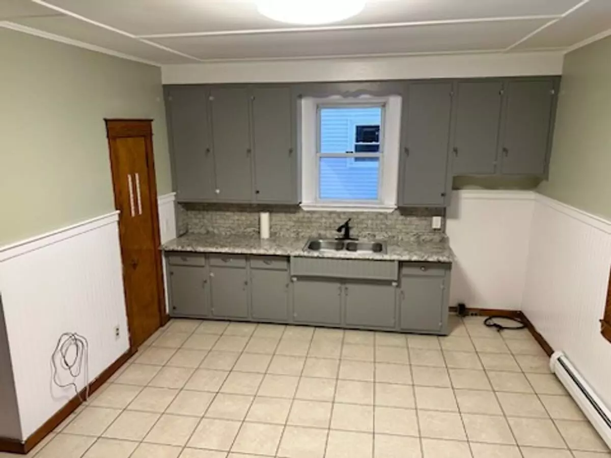 8 Monument Ave Apartment for rent in Winslow, ME