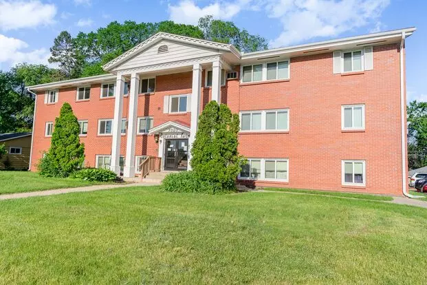 Cedar Twins Apartment for rent in Richfield, MN