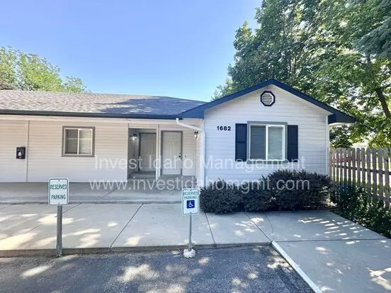 1682 Barlow Apartment for rent in Boise, ID